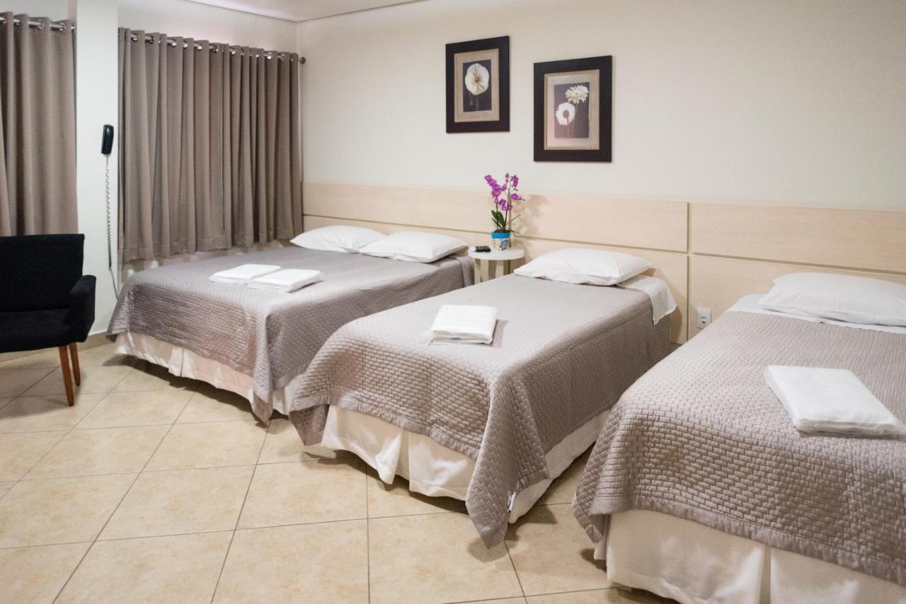 Holambra Garden Hotel ภายนอก รูปภาพ A room at the hotel