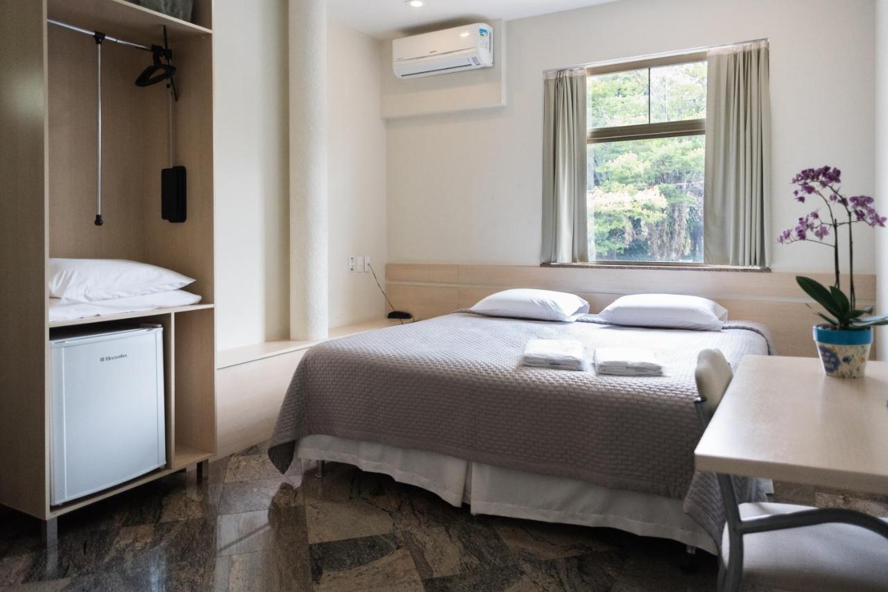 Holambra Garden Hotel ภายนอก รูปภาพ A room at the hotel